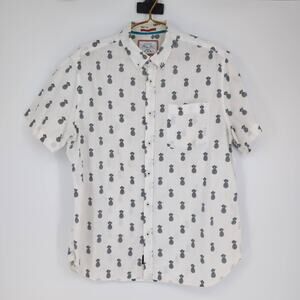 Cactus Man Mens White w Pineapples Button Down Short Sleeve GUC Shirt - Size XL